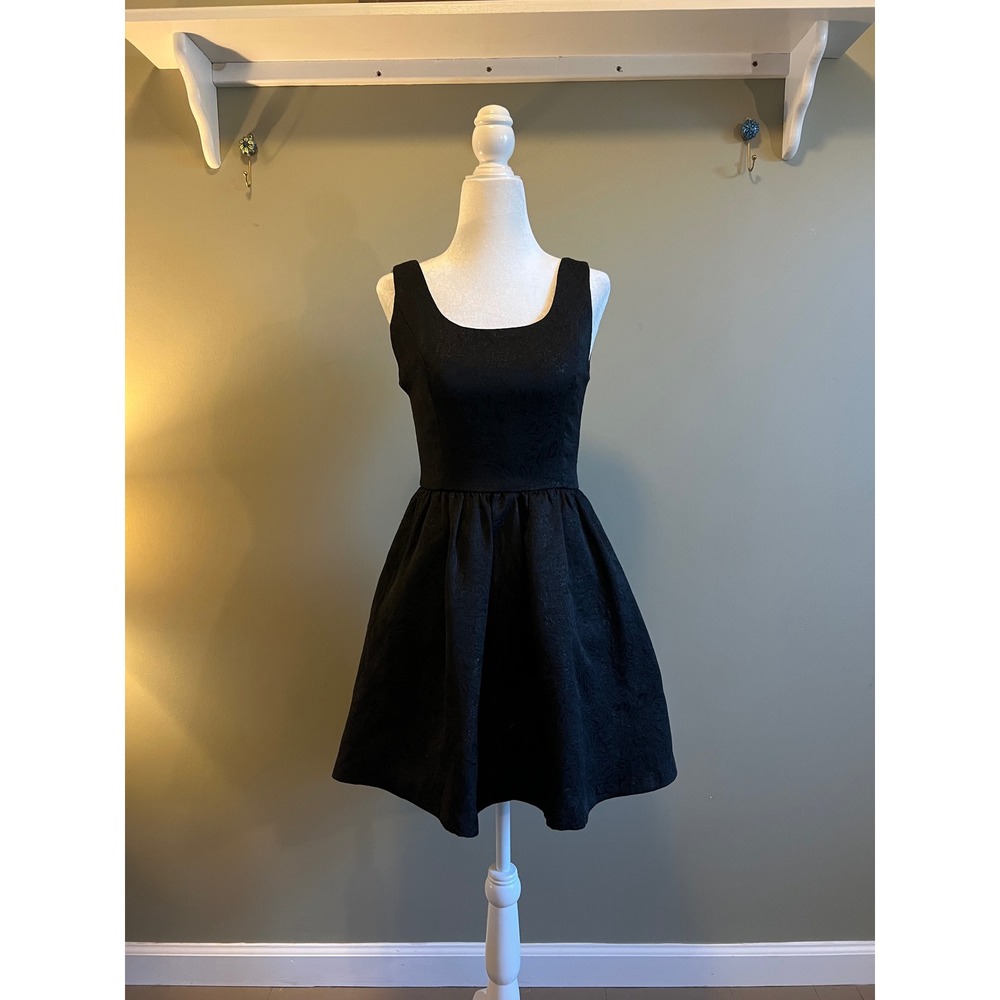 Princess Vera Wang Black Jacquard Fit Flare Dress Metallic Open Back Mesh Size 0